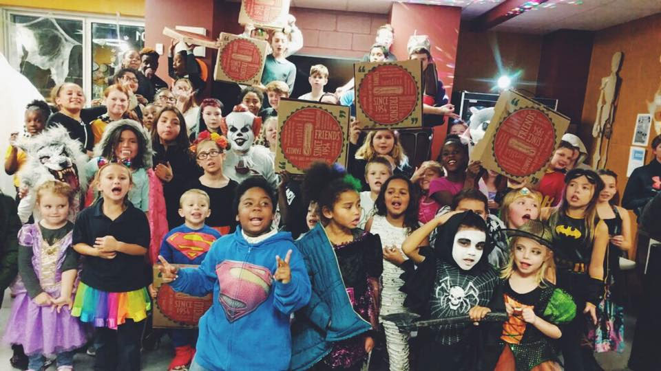 Private dining at Sammy's Pizza West Duluth